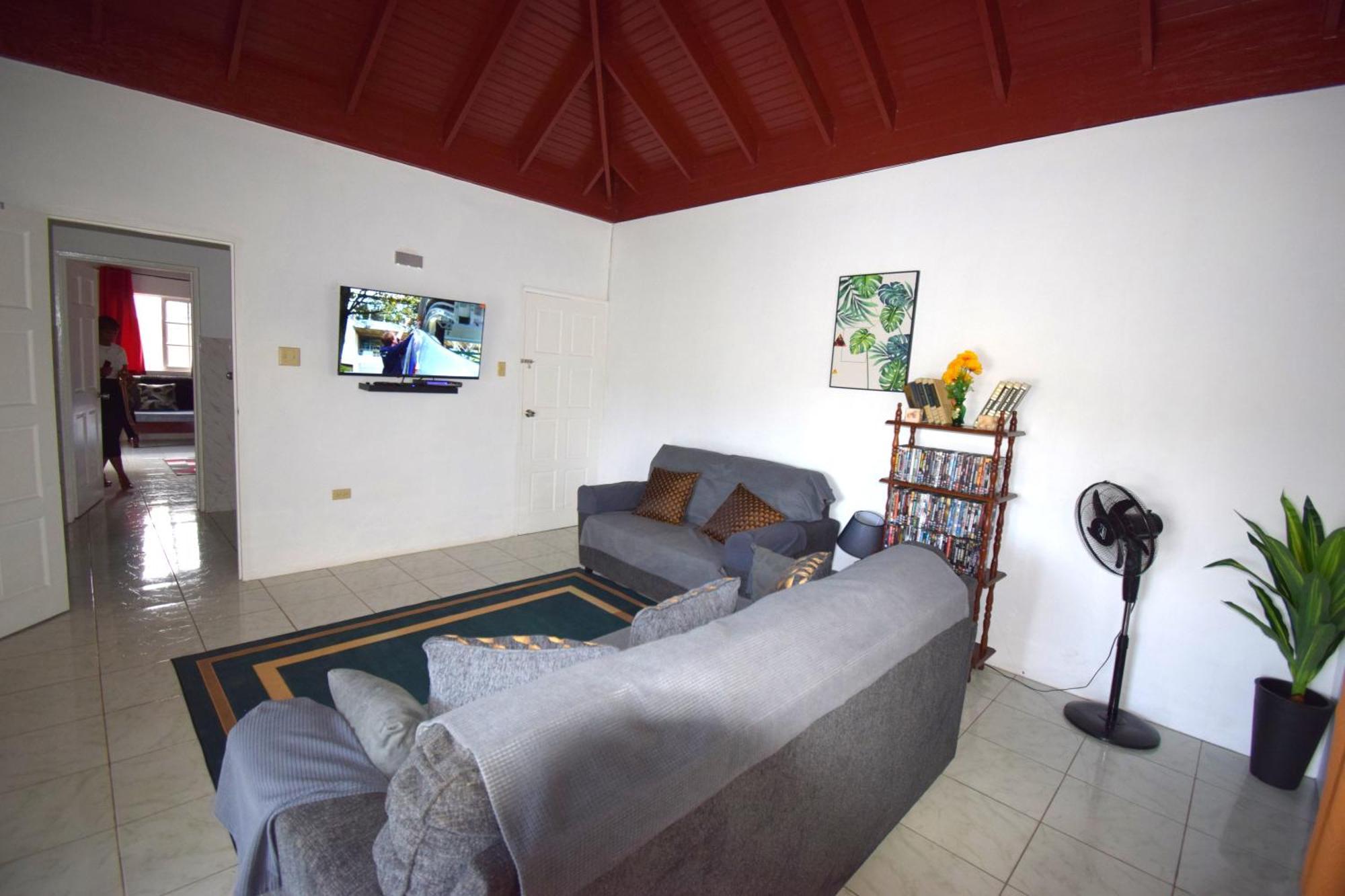Harriott Heights Apartment Mandeville Exterior photo